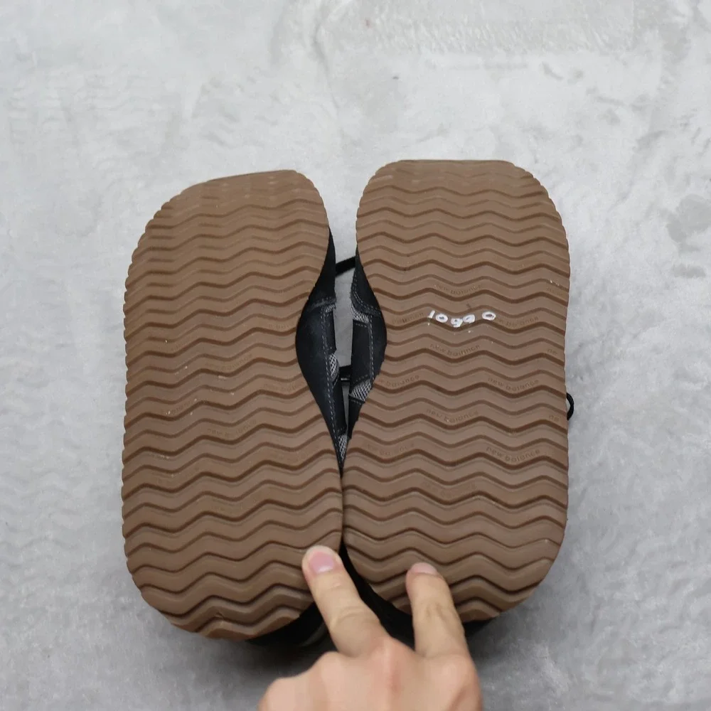 New Balance couple blemish